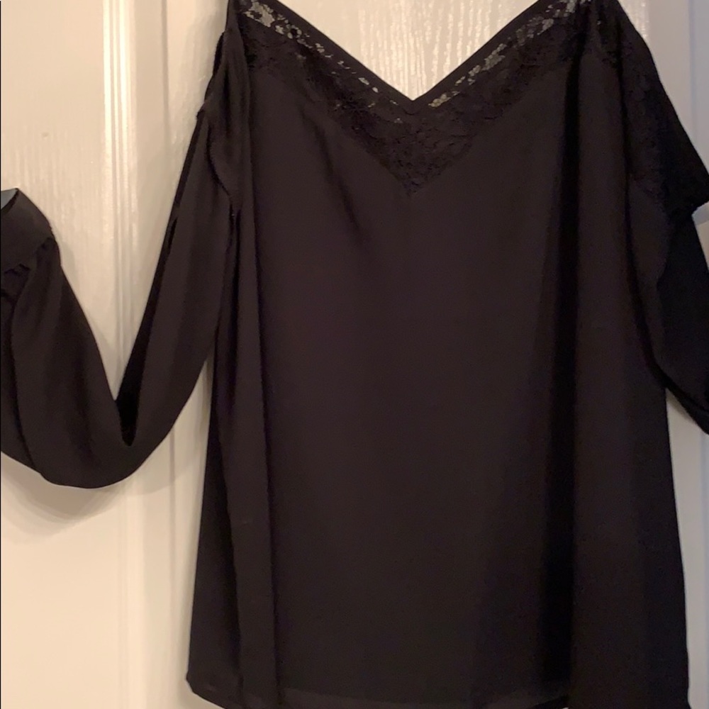 Top - Picture 2 of 2